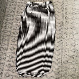 Striped skirt with 2 slits